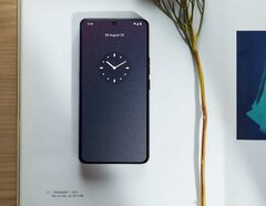 Le Punkt. MC03 est équipé d'AphyOS, un système d'exploitation basé sur GrapheneOS.