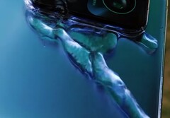 Test d'étanchéité du Xiaomi Mi 10T Pro (Source : CNTechRoom sur YouTube)