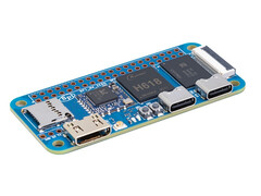 Le Banana Pi BPI-M4 Zero est similaire au Orange Pi Zero 2W mais avec un stockage flash eMMC intégré. (Source de l&#039;image : Banana Pi)