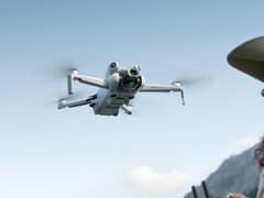 DJI devrait remplacer le Mini 4 Pro à l'été 2025. (Source de l'image : DJI)