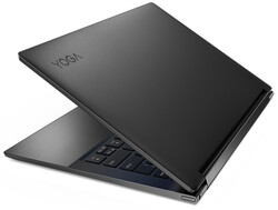 Le yoga Lenovo 9i 14 ITL 4K, fourni par