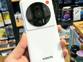 Le Xiaomi 12 Ultra en chair et en os, apparemment. (Source : Shadow_Leak)