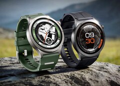 La OnePlus Watch 4 est dotée d'un boîtier en titane et d'une façade en verre saphir.