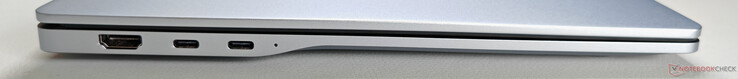 À gauche : HDMI 2.1 (4K@ 60 Hz), 2x USB-C 4.0 (40 GBit/s, DisplayPort, Power Delivery)