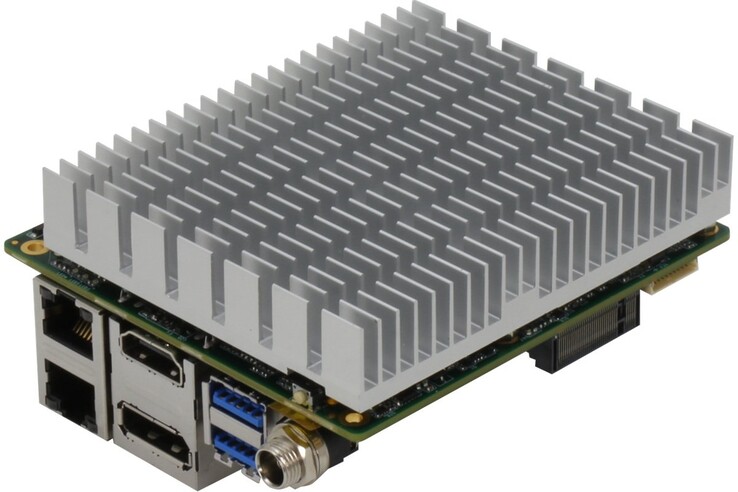 Le SBC est doté d'un dissipateur thermique (Source de l'image : Aaeon)