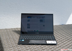 L'Asus ZenBook Flip 13 UX363 dans l'ombre