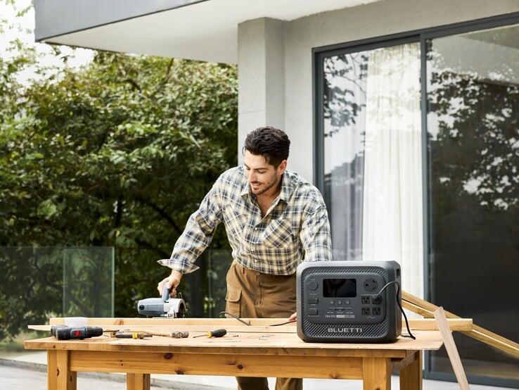 Le Bluetti Elite 300 est doté d'une batterie LiFePO4 de 3 014,4 (Source : Bluetti)