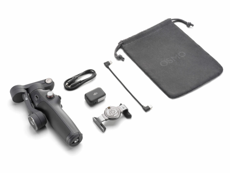 L'Osmo Mobile 8 est livré avec une pince mobile, un module de suivi et quelques autres accessoires. (Source de l'image : DJI)