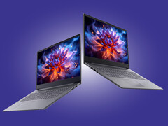 L'IdeaPad Slim 3i 17IWC11 est exclusivement disponible en gris lunaire pour le moment.