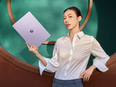 L'A14 Air 2026 est proposé à partir d'environ 1 003 dollars en Chine. Sur la photo : une image promotionnelle mettant en valeur la finesse de cet ordinateur portable.