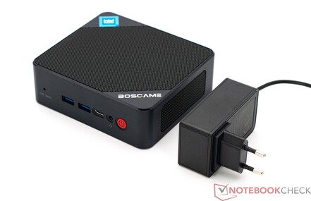 Bosgame Mini PC avec son adaptateur de 30 watts