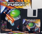 Le boîtier coulissant Hyper Sentinel Fusion avec une disquette illustrée par une clé USB