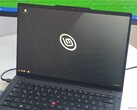 Le Lenovo ThinkPad T14 Gen 7, sous Linux Mint.