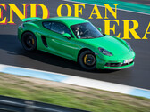 Les Porsche Cayman et Boxster de la prochaine génération seront probablement dotés d'une nouvelle chaîne de traction électrique. (Source de l'image : Porsche - édité)