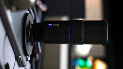 En Chine, vous trouverez les premières vidéos de test et de prise en main de l'appareil photo Zeiss-Kamera-Flaggschiff Vivo X300 Pro et de son téléconvertisseur. (Bildquelle : Weibo)