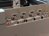 Le module de tête d'impression est inséré et fixé