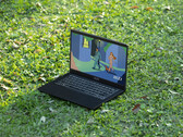 Le nouveau Modern 14 offre le choix entre le Core i3-1215U et le Core i5-1235U. (Image source : MSI) 