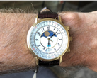 La réédition de la Timex 1990 Moon Phase