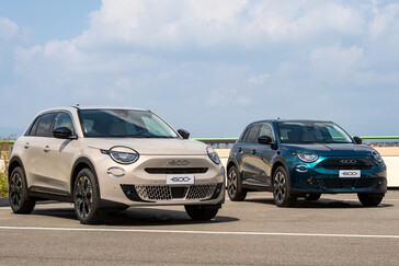 Fiat affirme avoir voulu concevoir le visage de la 600e pour qu'il soit "plus net et plus affirmé", ce qui n'est peut-être pas la façon dont tout le monde décrirait son allure. (Source de l'image : Fiat)