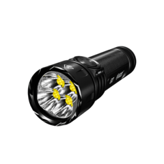 L&#039;EX7 possède 4 x 5 LED. (Source de l&#039;image : Nitecore)
