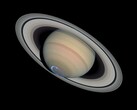 Image montrant Saturne avec des aurores. (Source de l'image : WikiImages - Pixabay)