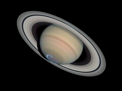 Image montrant Saturne avec des aurores. (Source de l'image : WikiImages - Pixabay)