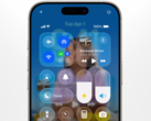 Le design du logiciel Liquid Glass a un impact considérable sur l'esthétique du Control Central d'iOS. (Source de l'image : Apple sur YouTube)