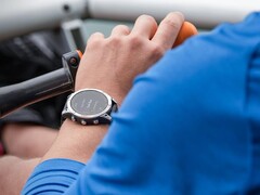 La Garmin Fenix 8 succède à la Fenix 7 (ci-dessus). (Source de l'image : Garmin)
