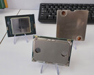 Intel étudie la possibilité d'un refroidissement à l'eau ultra-mince au niveau du boîtier pour les puces à haute puissance (Source d'image : Future)