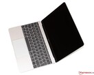 Le MacBook 12 pouces reste le MacBook le plus léger jamais conçu.