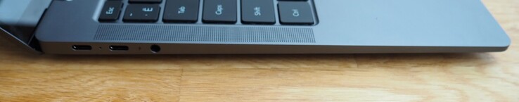 Côté gauche : USB-C 3.2 Gen 1, Thunderbolt 4, audio