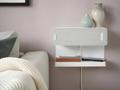 L&#039;étagère IKEA SYMFONISK avec chargeur sans fil est désormais disponible en Europe. (Image source : IKEA)