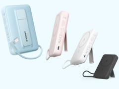 Le Zolo Power Bank d'Anker offre un chargement sans fil et un câble intégré. (Source : Anker)