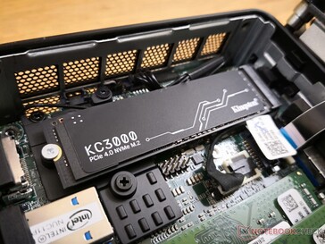 Lecteur Kingston installé sur notre unité de test Intel NUC11