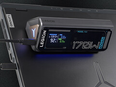 La batterie externe PB9 d'Legion, d'une puissance de 170 W, coûte environ 82 dollars en Chine. Sur la photo : une image promotionnelle de la batterie externe posée sur un ordinateur portable.