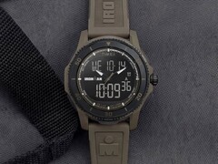 Timex revisite sa montre Ironman Adrenaline ana-digi pour lui donner un look plus raffiné