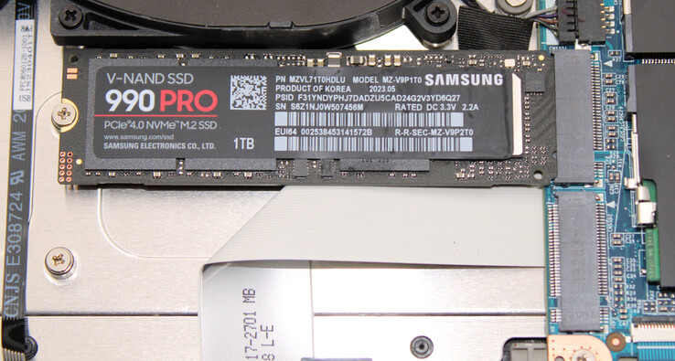 L'Apex peut accueillir deux disques durs SSD.