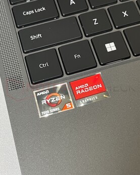 Autocollant : Sans aucun doute, Ryzen 5 7000 Series 