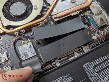 Module Wi-Fi et 2 emplacements SSD (1 occupé)