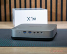 Le Minisforum AI X1 Pro, en photo, pourrait bientôt être remplacé par une option AMD Strix Halo. (Source de l'image : Notebookcheck)