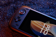 L'Odin2 dans l'une de ses quatre couleurs de lancement. (Source de l'image : AYN Technologies)