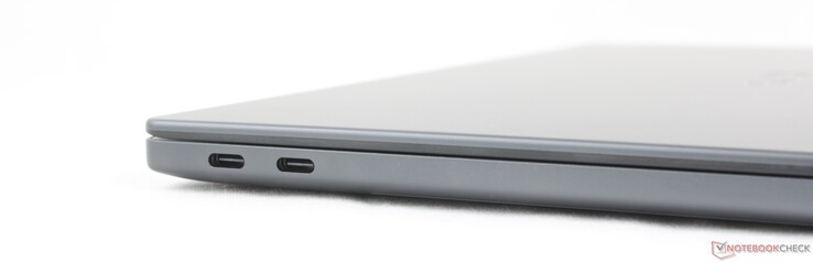Gauche : 2x USB-C Thunderbolt 4 avec DisplayPort 2.1 + Power Delivery