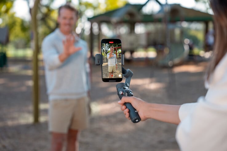 L'Osmo Mobile 8 prend en charge les commandes gestuelles. (Source de l'image : DJI)