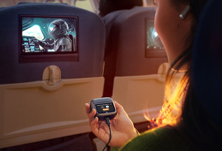 Le JBL Tour 3 Pro prend en charge la lecture filaire via son USB-C ou sa prise audio de 3,5 mm. (Source de l'image : JBL)