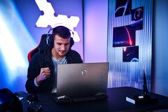 Les derniers ordinateurs portables de jeu Raider GE67 et Raider GE77 de MSI sont équipés des nouveaux processeurs Alder Lake-HX d'Intel (image via MSI)