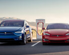Les Superchargers de Tesla ont reçu des éloges pour leur emplacement pratique, le grand nombre de places de stationnement et l'expérience de branchement sans tracas. (Source de l'image : Tesla)