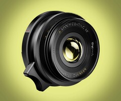 Le Thypoch Ksana 35 mm f/2 est un objectif compact plein format pour les appareils photo Leica M.