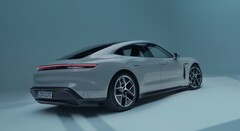 La Porsche Taycan 2025 est proposée à partir d&#039;un peu moins de 100 000 dollars pour le modèle de base. (Source : Porsche)