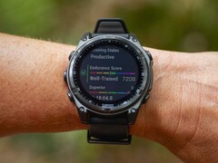 Garmin déploie la version 20.24 du logiciel pour la montre intelligente Fenix 8 (photo). (Source de l'image : Garmin)