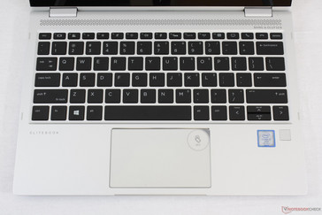 Bizarement, HP a changé le premier rang du clavier, par rapport à l'EliteBook 1020 G1 de l'an dernier.